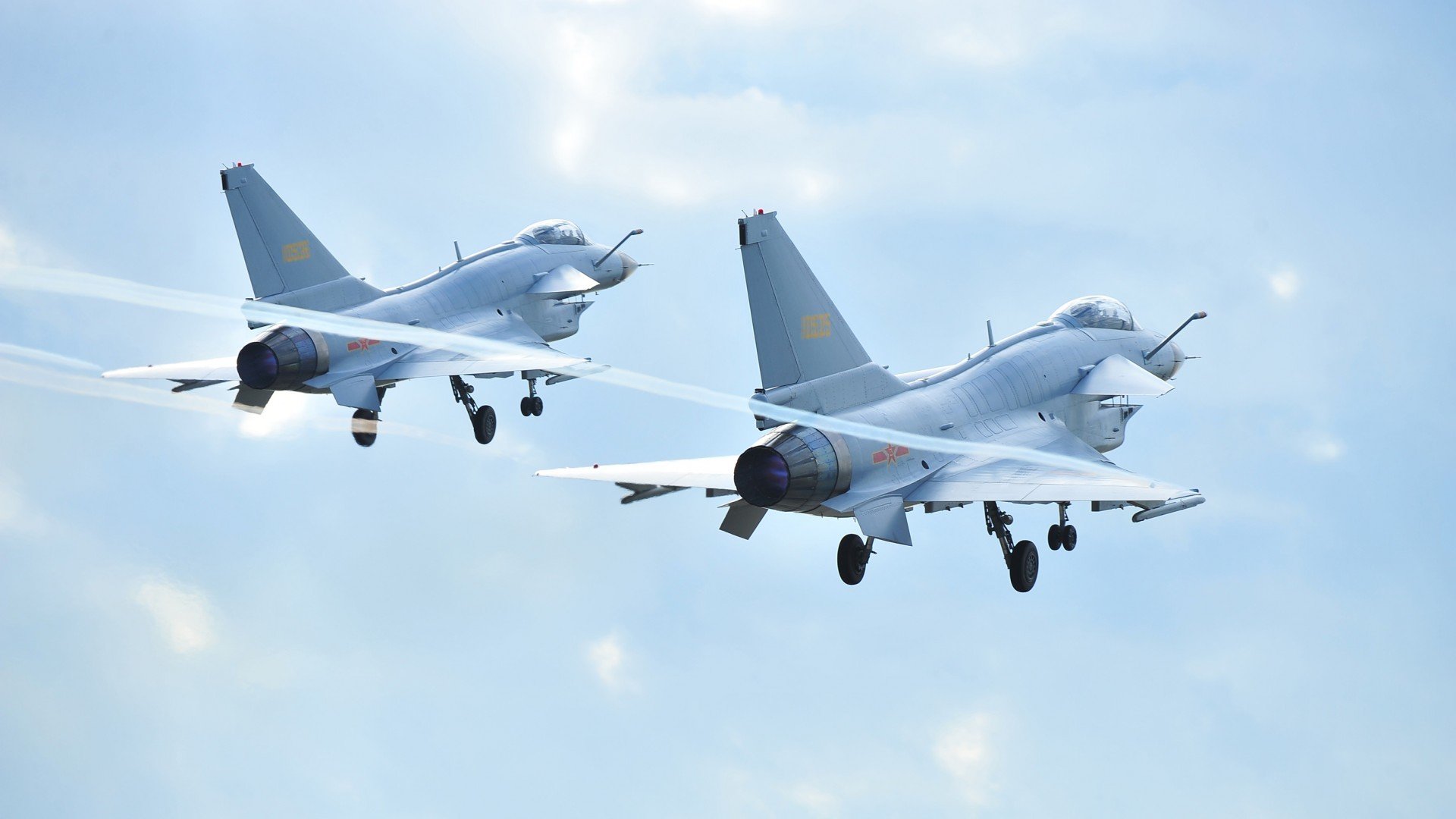 传奇教练的战术秘密，助力球队持续冲冠，传奇主教练